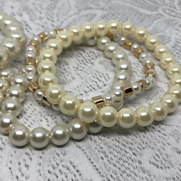 Curated bundle 5 faux pearl stretch costume dressy glam bracelets retro style - Picture 5 of 5